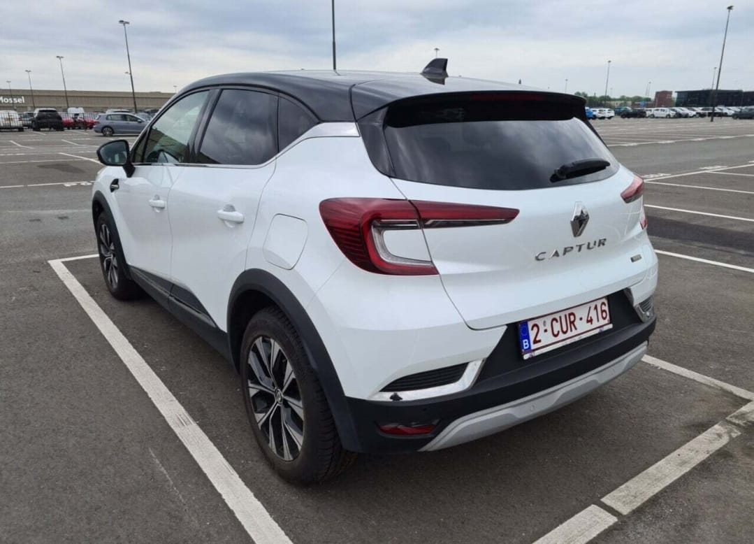 Renault Captur Intense 1.6 Hybrid