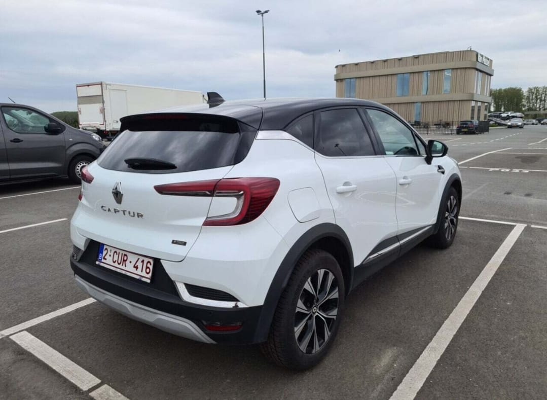 Renault Captur Intense 1.6 Hybrid